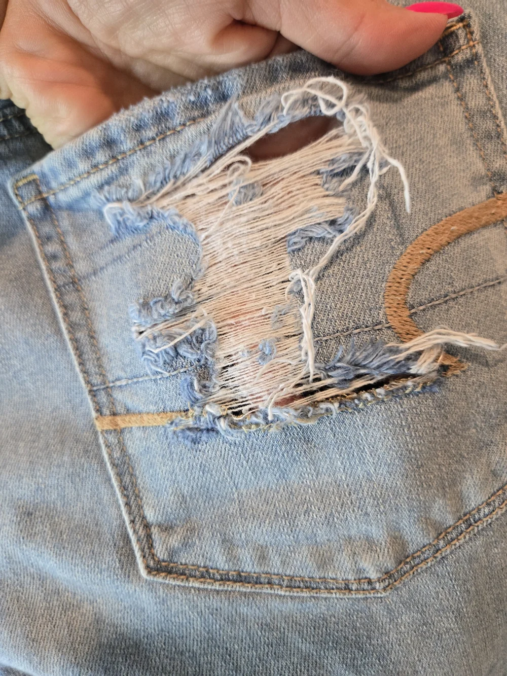 Tom Girl Bermuda AEO Liggt Blue Distressed Denim Jean Shorts